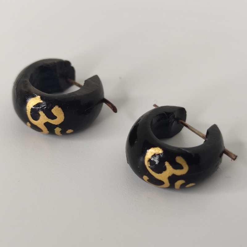 Ohm coconut earrings