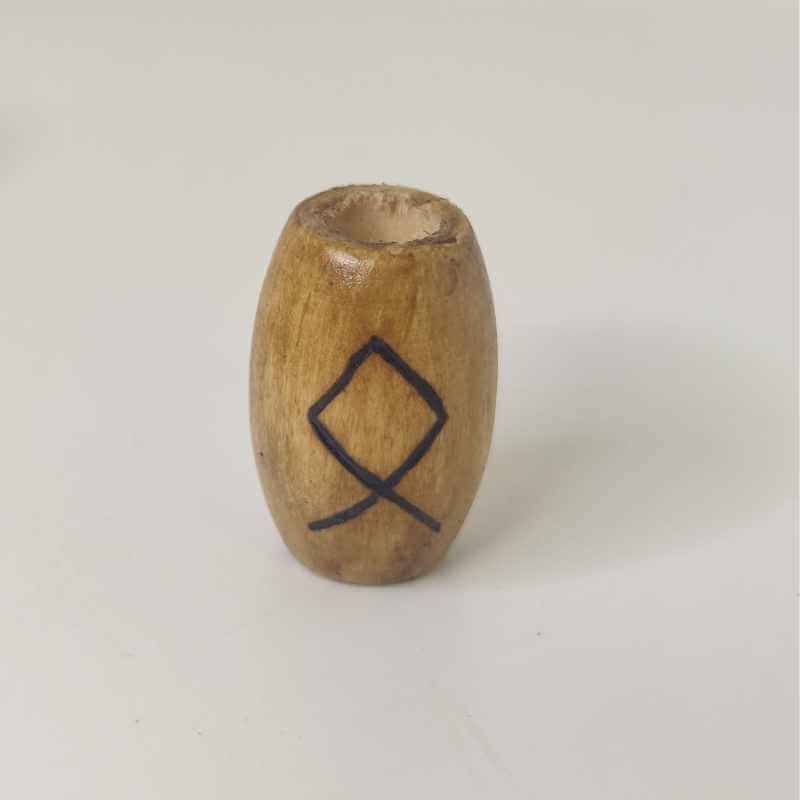 Big Beath Rune Viking Pyrograbate in Wood
